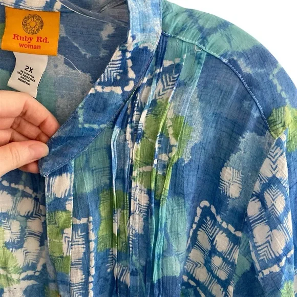Ruby Rd. | Colorful Button-Up Blouse - Picture 3 of 14